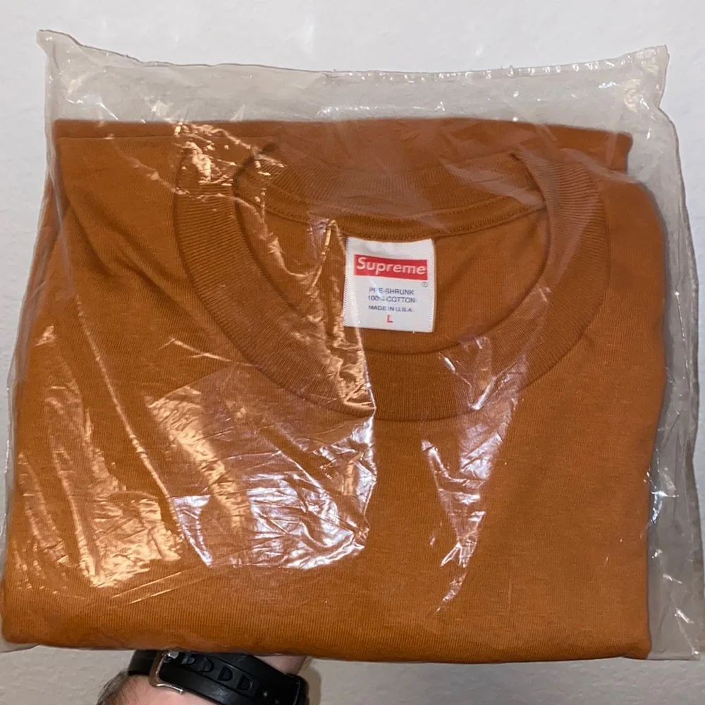 Supreme Deer Tee - Picture 1 of 4